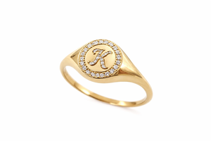 Bague signet monogramme initial en or massif 14 carats avec diamant de laboratoire, lettre personnalisée, halo, cadeau, bague sur mesure, bague quotidienne - Product Image 4