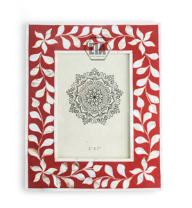 Cadre photo en résine artisanal de qualité supérieure avec une magnifique combinaison de couleurs et des couleurs personnalisées avec des puces collées à la main. - Product Image 1