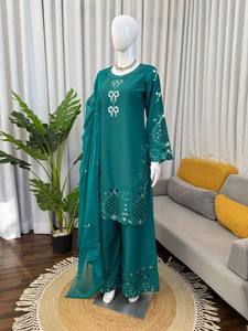 Ensemble Salwar Kameez en soie crêpe verte brodée avec dupatta, tenue de fête indienne pakistanaise pour femmes - Product Image 5