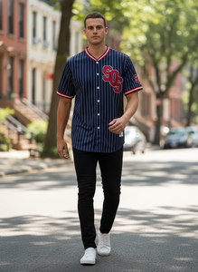 Camiseta de béisbol clásica con corte moderno y bordado personalizado para equipos deportivos profesionales y amantes del deporte. - Product Image 5