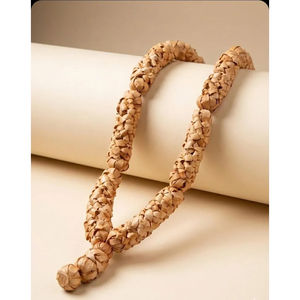 Guirnalda Artesanal de Madera Natural para Pooja y Bodas - Decoración Sagrada Ecológica - Product Image 1