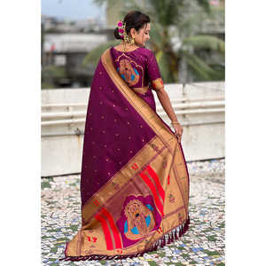 ผ้าไหมมาลาลักมี ปาธานี ซารี สีไวน์  งานทอแบบซารี  แบรนด์อีลิท วีฟส์  สำหรับสวมใส่ในงานพิธีแบบอินเดียและปากีสถาน - Product Image 5