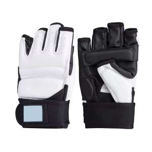 ถุงมือหนังสีดำสำหรับฝึกซ้อม MMA รุ่น Five B Professional แบบหนาพิเศษ สำหรับการฝึกศิลปะการต่อสู้ แห้งเร็ว - Product Image 5