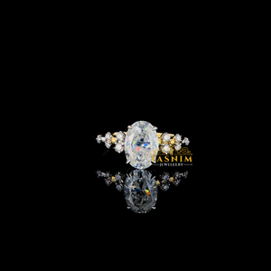 Anillo de Compromiso Tasnim para Mujer, Chapado en Oro de 18K, con Moissanita VVS, Corte Pera, Engaste de Garras, Estilo Clásico, Banda de Diamantes - Product Image 1