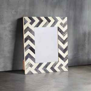 Cadre photo en os incrusté fait main, magnifiquement conçu, fabricant d'accessoires pour cadres photo et albums photo en os incrusté en Inde - Product Image 4