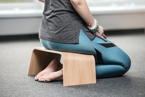 Portable Folding Meditation <b>Bench</b> Wooden Kneeling Stool Ergonomic Bamboo Yoga Stool Foldable Legs - Product Image 3