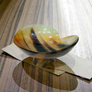 Grand saladier en corne de bœuf naturelle, pièce décorative faite à la main à prix avantageux - Product Image 2