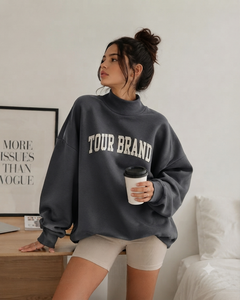 Sweat-shirt noir oversize pour femme, 100 % coton, coupe épaules tombantes et col montant décontracté contemporain - Product Image 5