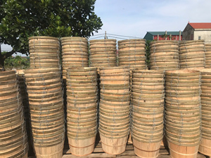 B2B Factory Price Handcrafted Wood Half Bushel <b>Baskets</b> with <b>Wire</b> Handles for Harvesting Made in Vietnam - Product Image 4