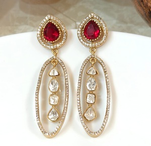 Boucles d'oreilles pendantes en moissanite plaquées or de qualité supérieure, élégantes et glamour, pour femmes et jeunes filles, collection tendance pour les soirées - Product Image 2