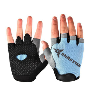 Gants de fitness Daizen Star demi-doigts en maille pour entraînement en salle de sport, avec sangle de poignet réglable, unisexe, bleu-gris, fermeture à enfiler 0,5 kg - Product Image 4