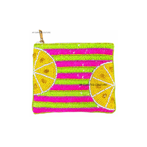 Porte-monnaie tendance fait main en perles de rocaille à motif fruité, mini pochette zippée, accessoire de mode unisexe personnalisé sur le thème de l'été et de la plage - Product Image 1