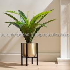 Vase en métal Support en laiton Style moderne Design minimal Vase à fleurs Affichage de fleurs naturelles Décoration de la maison Pot de fleur Wid Support en laiton - Product Image 4