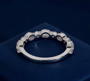 Bague de mariage ovale en or 14 carats avec diamant de laboratoire, empilable, 0,92 carat, plaqué rhodium, bijoux fins pour anniversaire, fiançailles, cadeau - Product Image 4