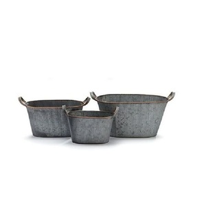 Ensemble de deux pots à plantes vintage galvanisés tendance, en métal et fer, taille, forme et couleur personnalisées, utilisés dans les articles de jardinage - Product Image 6