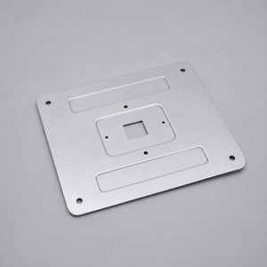 Fabricant de couvercles en tôle d'aluminium estampée sur mesure selon les plans OEM pour équipements électroniques et assemblage personnalisé - Product Image 3