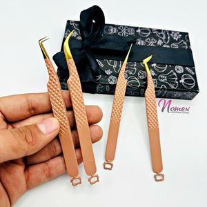 Juego de pinzas para pestañas marrones con dorado con icono de gatito en la parte inferior Juego de pinzas para pestañas con agarre de diamante perfecto con logotipo personalizado - Product Image 6