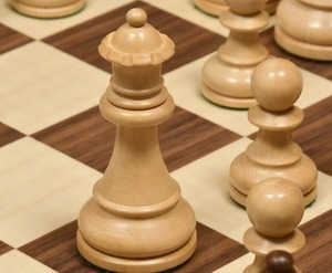 Juego de ajedrez americano Staunton de 4.1 pulgadas con piezas de madera de sheesham y boj pesadas a precio económico. - Product Image 2