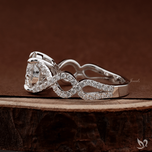 Anillo de Compromiso con Diamante Cultivado en Laboratorio de 3CT, Corte Redondo, Certificado IGI, Banda Trenzada con Pavé en Oro Blanco de 10K - Product Image 2