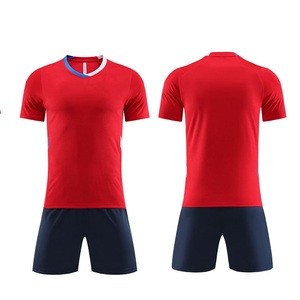 Conjunto de Uniforme de Fútbol Personalizable para Cualquier Equipo, Incluye Pantalones Cortos y Calcetines, 100% Poliéster, Impresión Digital para un Rendimiento Óptimo - Product Image 1