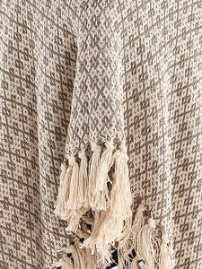 ผ้าห่มทอแบบเฮอร์ริงโบนผ้าฝ้ายแท้ 100% สำหรับโซฟาและเตียง ผ้าห่มทอแบบเฮอร์ริงโบนผ้าฝ้ายขายส่งพร้อมตกแต่งด้วยพู่ - Product Image 4