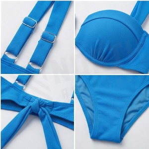 ชุดบิกินี่แบบ Bandeau สีฟ้าล้วนสำหรับผู้หญิง กางเกงเอวสูงแบบ Cut-Out ชุดว่ายน้ำสองชิ้น ผ้าเนื้อยืด - Product Image 4