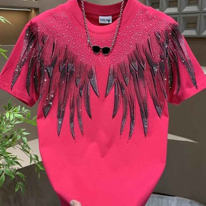 เสื้อยืดคอกลมแขนสั้นผู้ชายลายปีกประดับเพชรระยิบระยับ แฟชั่นสตรีทพังก์สำหรับฤดูร้อน แมทช์ได้กับทุกชุด ไซส์ 2XL ทรงโอเวอร์ไซส์ สีดำ ขาว แดง - Product Image 2