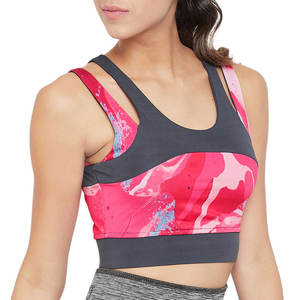 Sujetadores Deportivos Ligeros de Talla Grande para Correr y Yoga con Ajuste Seguro, Libertad de Movimiento y Logotipo Frontal - Product Image 3