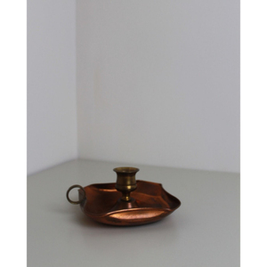 Brass Candlestick Holder With Scalloped Base And Handle <b>Heat</b> Resistant For Home Decoration Vintage Chamberstick Holder - Product Image 3