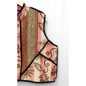 Veste matelassée Kantha 100% coton respirant pour femmes, faite à la main, motif floral, patchwork, fermeture boutonnée, sans manches, automne - Product Image 4