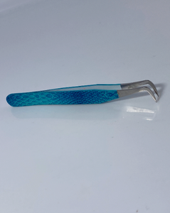 แหนบคีบคิ้ว DANTRIC IMPLANTS สแตนเลสคุณภาพดี ปลายตรงและโค้ง ขนาด 10 มม. พร้อมซองหนังสีชมพู - Product Image 2
