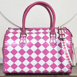 Bolso Grande Speedy a Cuadros Rosa y Blanco con Concho Turquesa, Bolsos Cruzados de Cuero Vacuno Grabado a Mano, Bolsas de Viaje Elegantes - Product Image 5