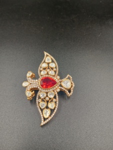 Broche en Forma de Planta Alada Chapado en Oro para Mujer, Joyería de Regalo - Product Image 1