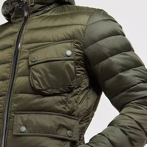 Chaqueta Acolchada con Capucha para Hombre, Estilo Urbano, Poliéster Mate, Logotipo Personalizado, Precio de Fábrica, MOQ Bajo - Product Image 5