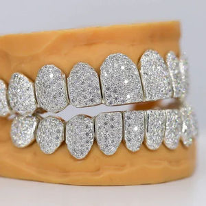Grillz Hip Hop de Luxe en Moissanite et Diamant, Sertis en Bezel, Motif Visage, Éclat Argenté, Clarté et Scintillement, Bijou Unisexe, Cadeau - Product Image 4