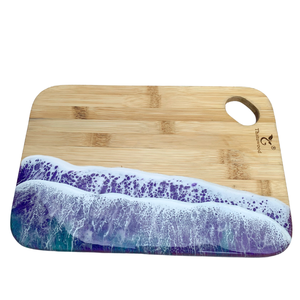 Planche à découper en bambou Thaiwood rectangulaire avec design vague océanique, poignée, passe au lave-vaisselle - Product Image 1