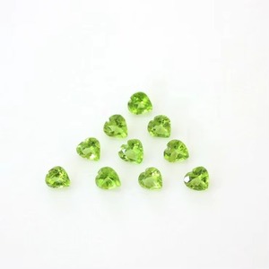Peridoto Verde Natural, Corte Corazón, Piedra Preciosa Suelta, Precio al por Mayor, Peridoto Calibrado de 6MM para Fabricación de Joyería - Product Image 2