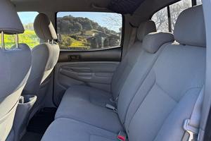 Toyota Tacoma Double Cab 4x4 2011 - Product Image 3