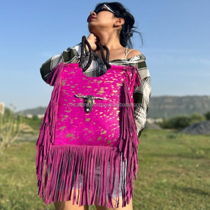 Vente en gros, nouvel arrivage de sac fourre-tout à franges en cuir véritable métallisé pour femmes sac à main de haute qualité Bull Face Shopping Bag - Product Image 2