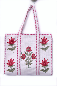 Bolso Tote Acolchado Floral Rosa, Bolso Tote de Algodón Hecho a Mano, Bolso de Compras con Estampado de Bloques, Bolso de Hombro Ligero - Product Image 4