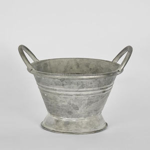 ถังปลูกต้นไม้ชุบสังกะสีแบบโบราณพร้อมสัญลักษณ์ภายนอกเหมาะสำหรับใช้กลางแจ้งในสวนในชนบทและพื้นที่หน้าบ้าน - Product Image 6