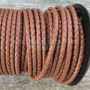 Cordon en cuir tressé rond véritable de qualité export, brun brillant, 4 mm, pour la fabrication de bijoux et l'artisanat industriel - Product Image 1