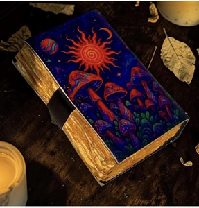Diario de Cuero con Estampado UV de Hongos Psicodélicos, Hecho a Mano, Libro de Sombra Cósmico, Libro de Hechizos, Diario de Cuero Vintage A5 - Product Image 2