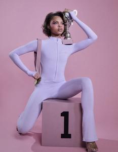 Chaqueta Personalizada para Mujer, Corte Ajustado, Cuello Halter, con Cierre |   Camiseta Deportiva sin Mangas, Elástica, Transpirable y de Secado Rápido |   OEM - Product Image 1