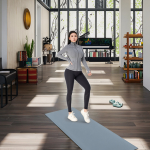 Ensemble de survêtement pour femme à manches longues avec fermeture éclair, col roulé, couleur unie, respirant, style sportif avec poches latérales, idéal pour le printemps - Product Image 5