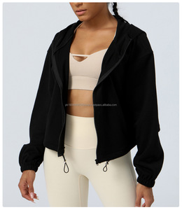 Haut de sport à capuche en polyester pour femme, idéal pour la course à pied, l'entraînement, décontracté, zippé, court, à capuche - Product Image 3