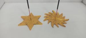 Brûleur d'encens en métal artisanal, support élégant pour la décoration du salon et du temple - Product Image 6