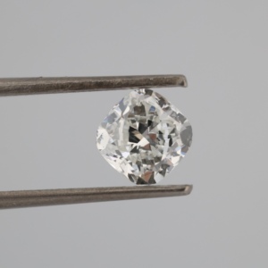 Diamant de laboratoire poli en forme de coussin, 0,65 ct, couleur E, clarté VVS2, diamant HPHT, qualité IGI, élégant pour la fabrication de bagues, exportation - Product Image 1