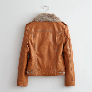 แจ็คเก็ตหนังคุณภาพพรีเมียม ดีไซน์หรูหราและเท่ห์สำหรับผู้หญิง - Product Image 4