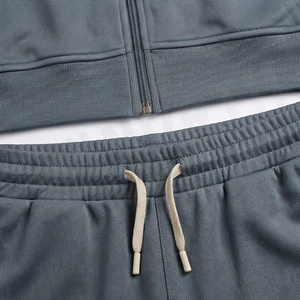 Ensemble de survêtement gris et blanc pour homme, avec sweat-shirt zippé et pantalon, respirant, en polyester et coton, idéal pour l'automne - Product Image 5